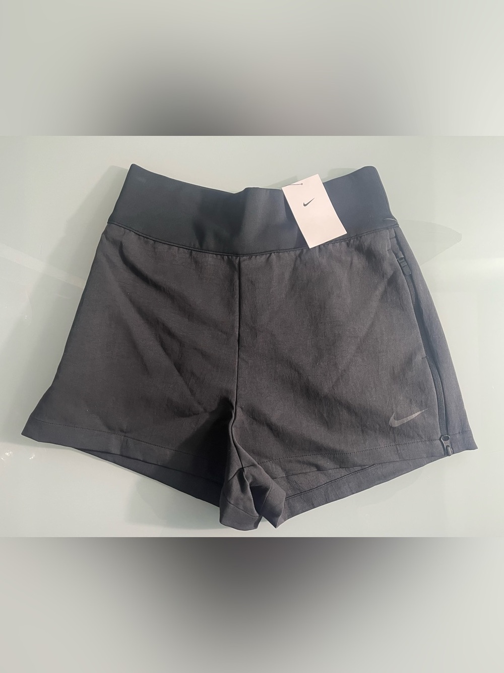 Women’s Nike Tech Woven Running Shorts DX0626-010 Size L